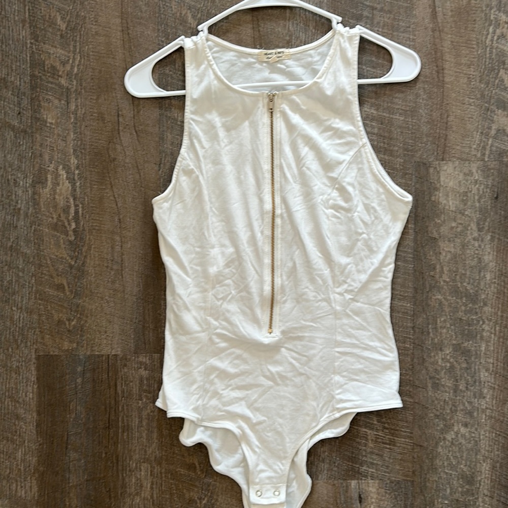 White zip up body suit